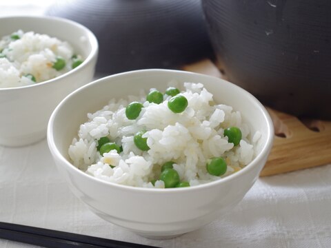 土鍋で炊く！！色鮮やかグリーンピースごはん♪